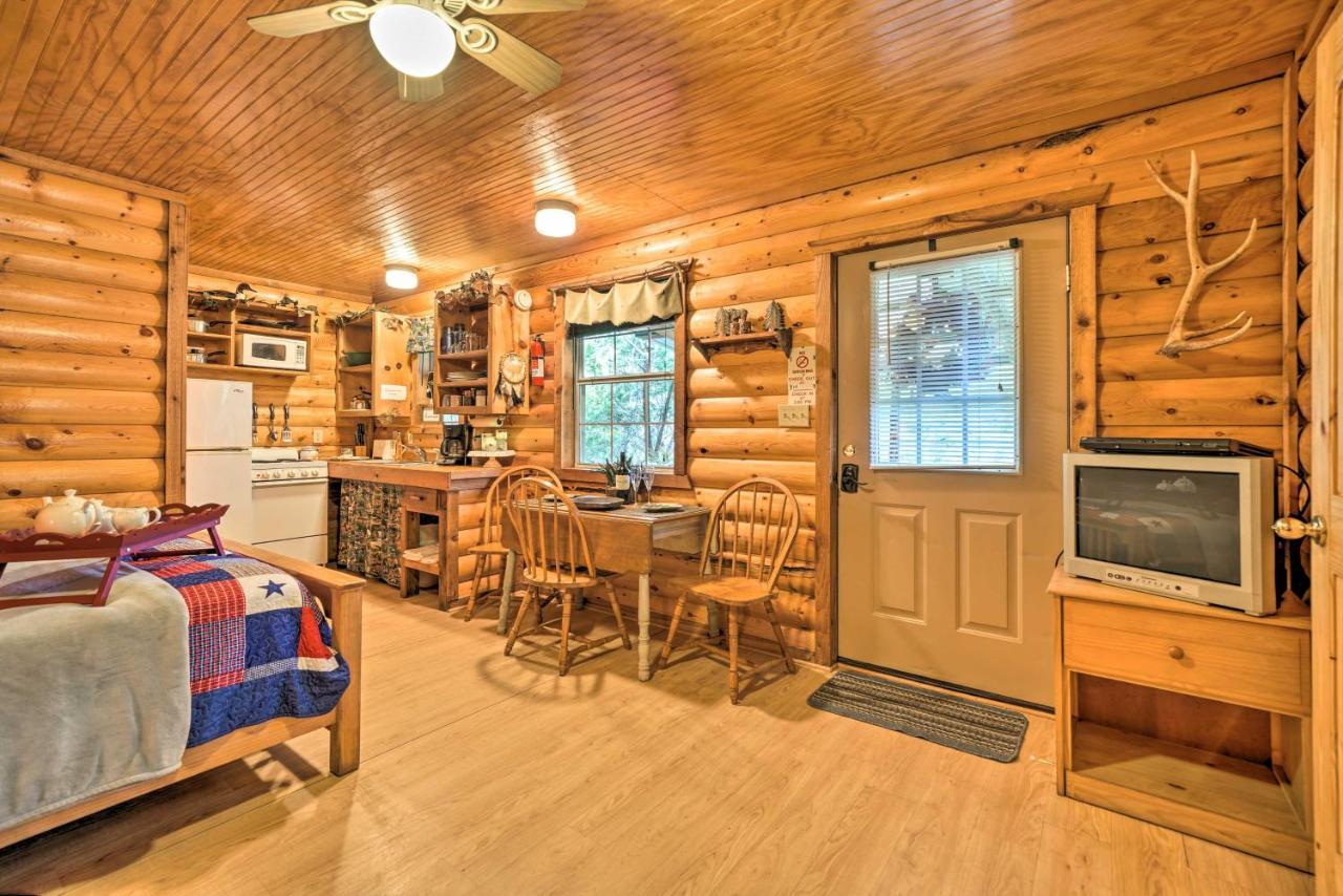 Cozy Davis Cabin With Deck - Nestled By Honey Creek! 외부 사진